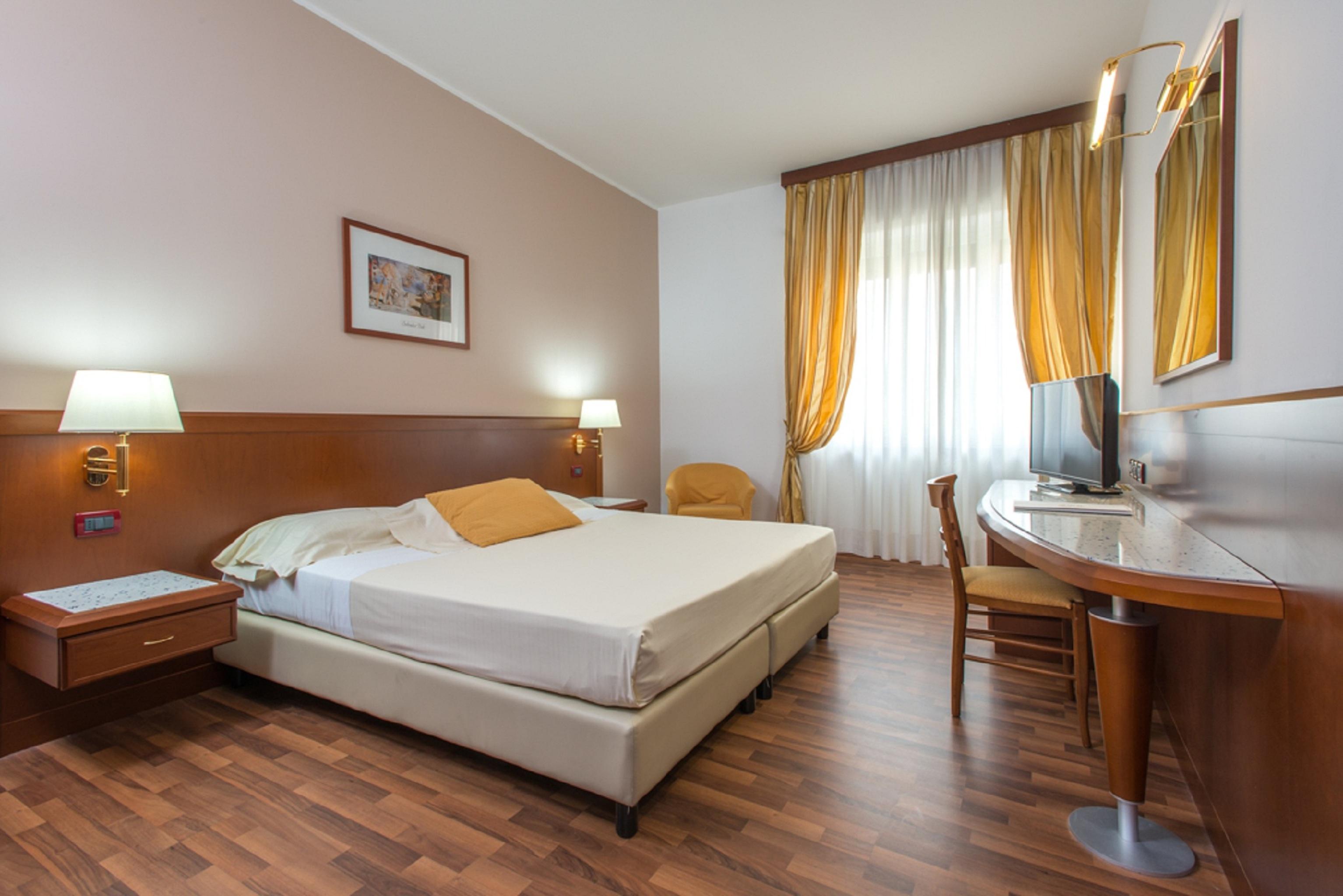 Hotel Europa Rende Zewnętrze zdjęcie