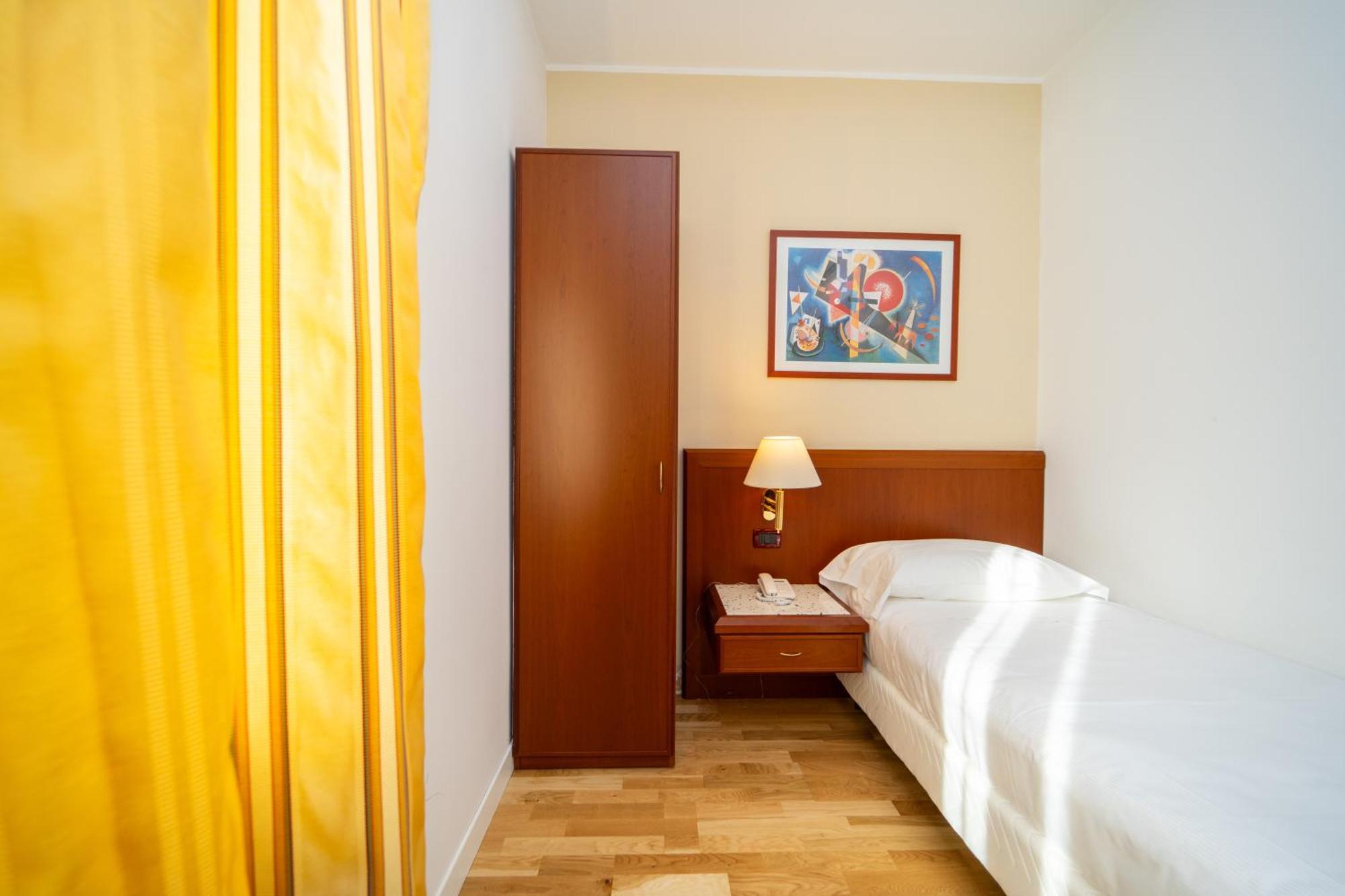 Hotel Europa Rende Zewnętrze zdjęcie